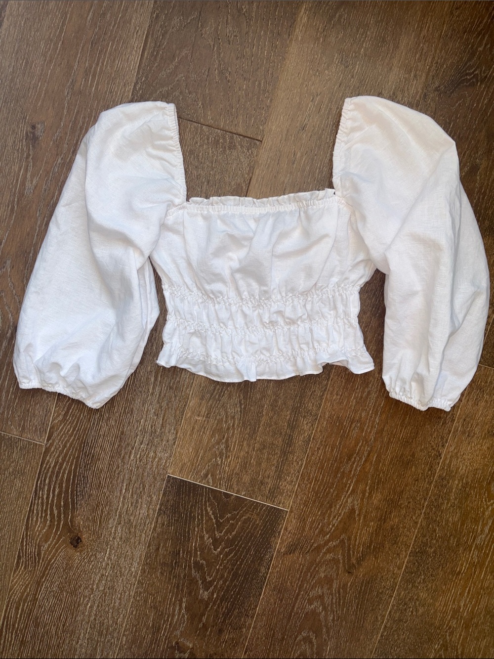 Charlie Holiday White Boheme Smocked Crop Top M Linen Cotton Puff Sleeve EUC